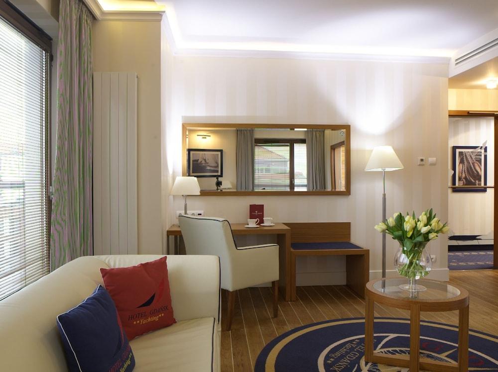 Hotel Gdańsk Boutique Extérieur photo Suite