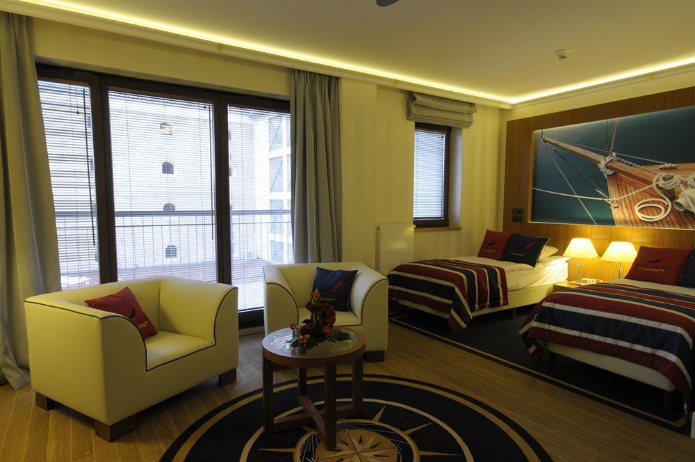 Hotel Gdańsk Boutique Extérieur photo A room at the hotel
